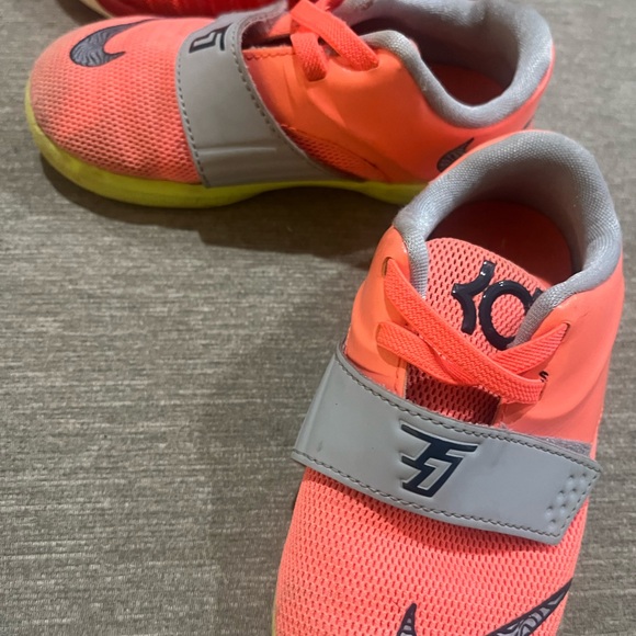 Lot of size 8C and one 9C NIKE Sneakers! - Picture 5 of 7